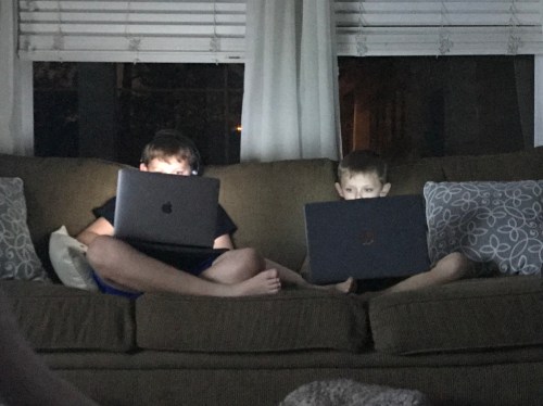 FF3FACB0-4689-4392-B828-9084BE64D4EB